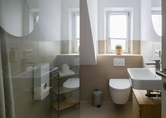 Modernes, Zentrales Mit Boxspringbett Und Waschmaschine *