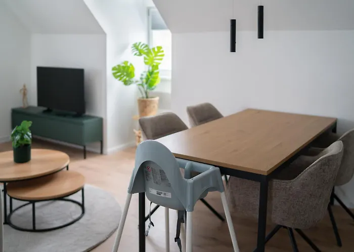 Modernes, Zentrales Mit Boxspringbett Und Waschmaschine Zirndorf