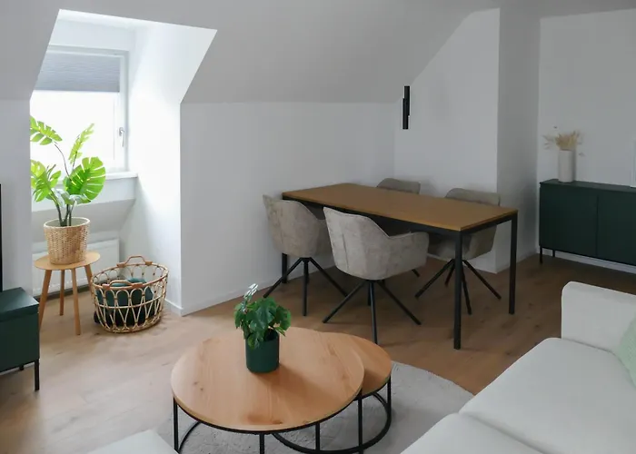 Apartment Modernes, Zentrales Mit Boxspringbett Und Waschmaschine *